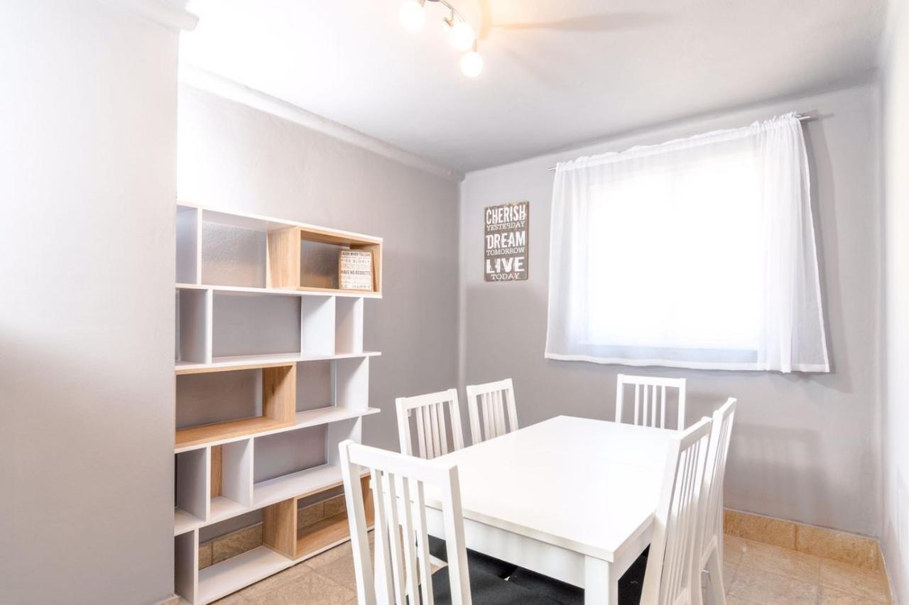 Klarina Beach Apartment Split Buitenkant foto