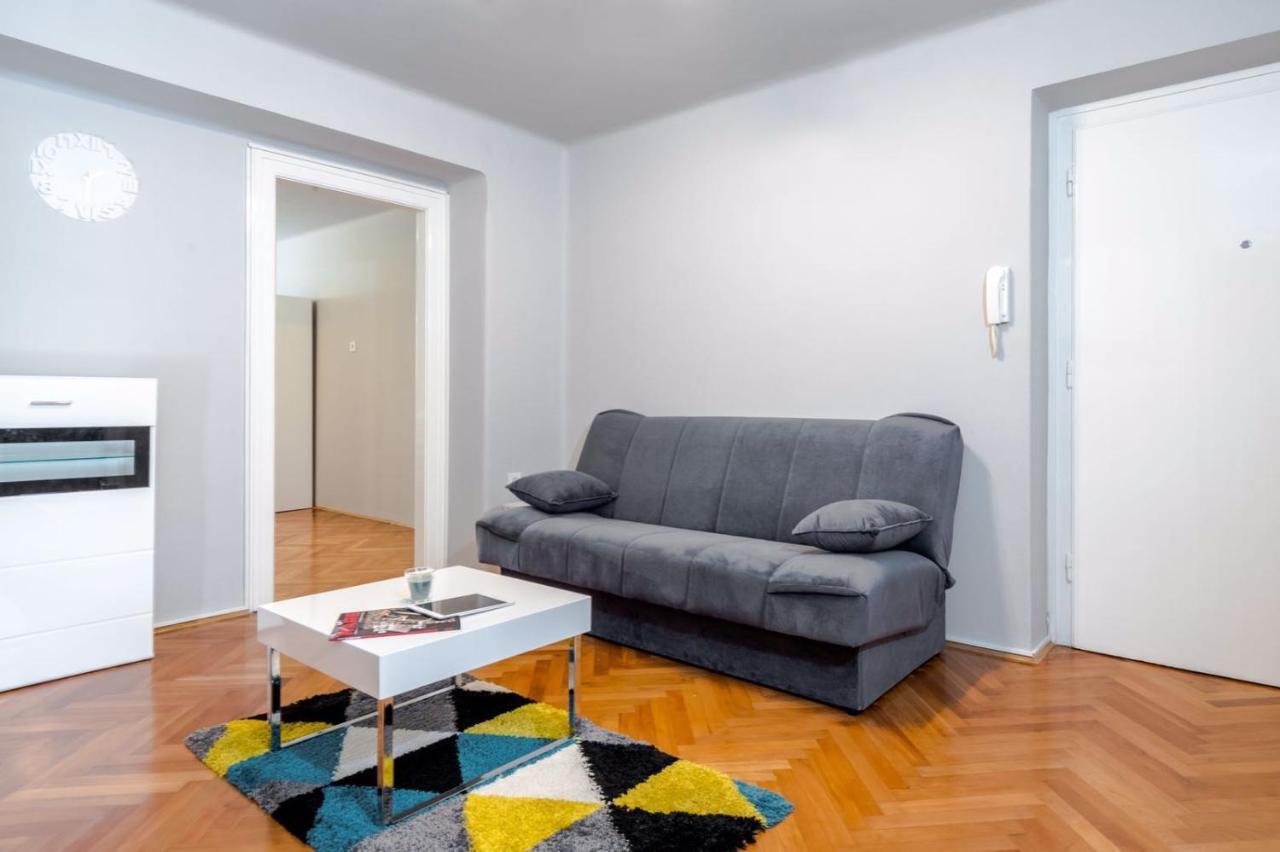 Klarina Beach Apartment Split Buitenkant foto